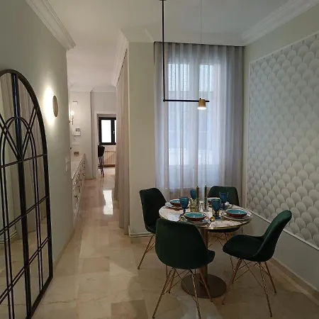 Pie De Torre Catedral Apartment *