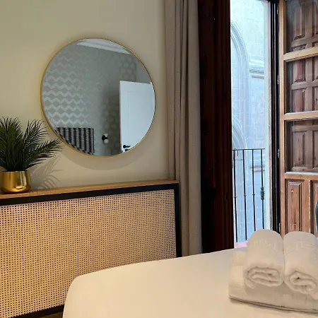 Pie De Torre Catedral Apartment *