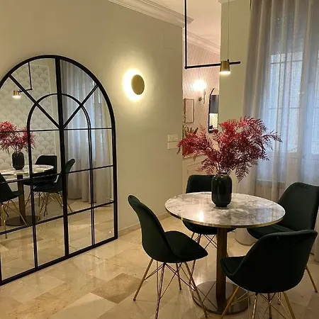 Pie De Torre Catedral Grenada