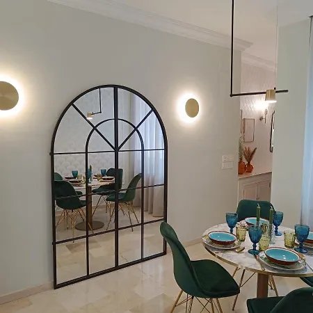 Pie De Torre Catedral Apartment Granada