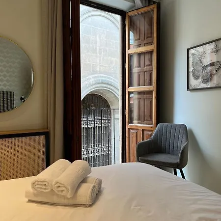Pie De Torre Catedral Apartment Granada